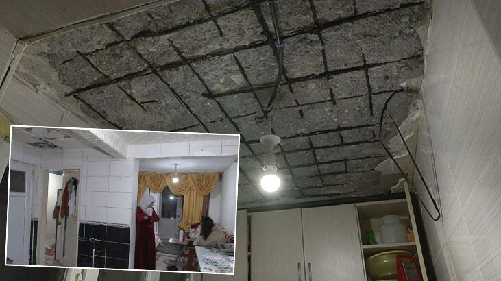 Balat’ta tavan betonu döküldü; midye kabukları ortaya çıktı