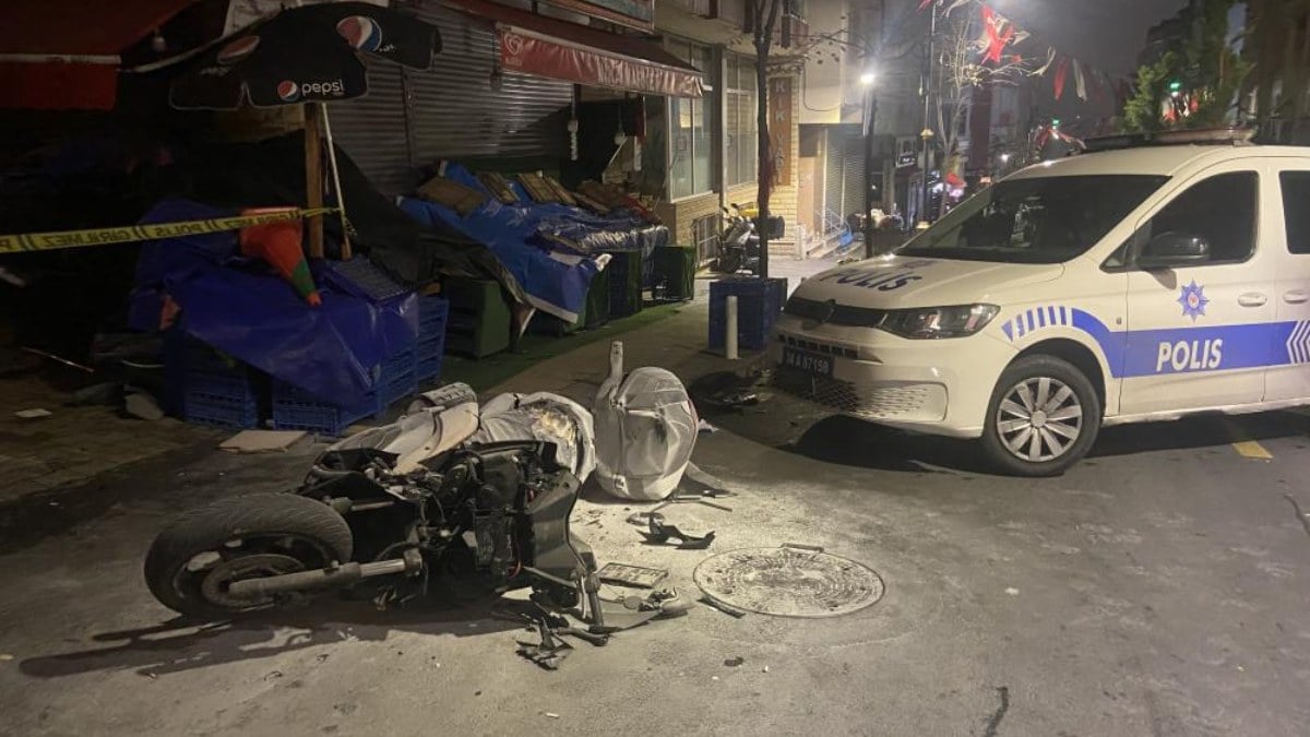 İstanbul Kağıthane’de silahlı saldırgan motosikletini bırakıp kaçtı