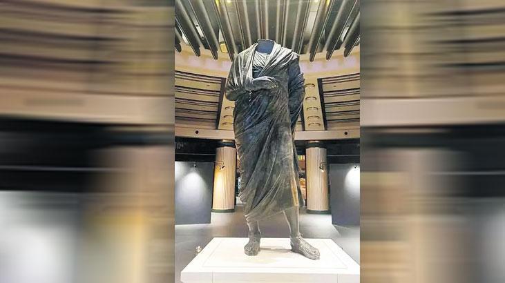 110 eser yurduna döndü