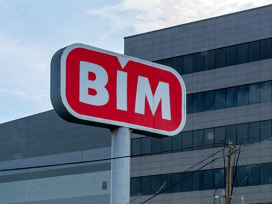 BİM marketler akıllı ekran ve SIM kartlı araç takip cihazı satacak