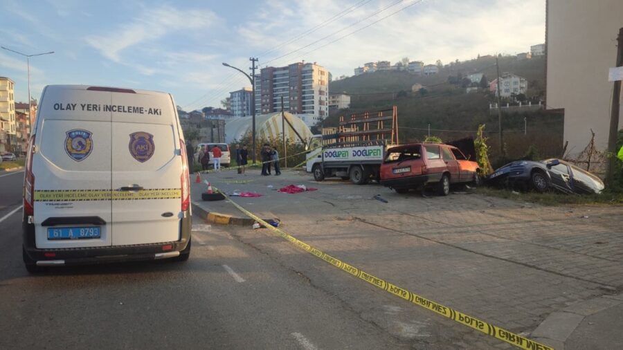 Trabzon’da otomobilin altında kalan babaanne ve 2 torunu ağır yaralandı